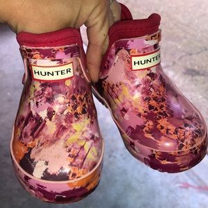 GUC size 5T hunter boots